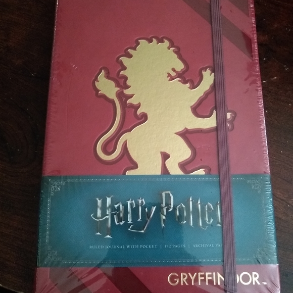 harry potter Other - BWT Harry Potter Gryffindor Paper Journal